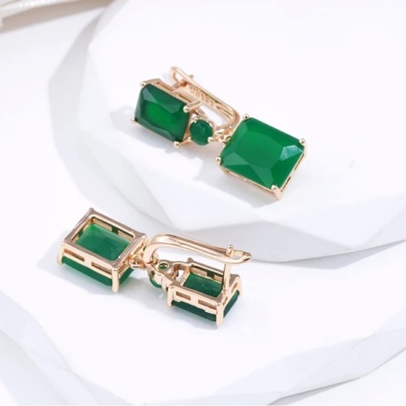 Re-Stocked❗️New Large Square Emerald Green Dangle Drop Earrings - Picture 3 of 10